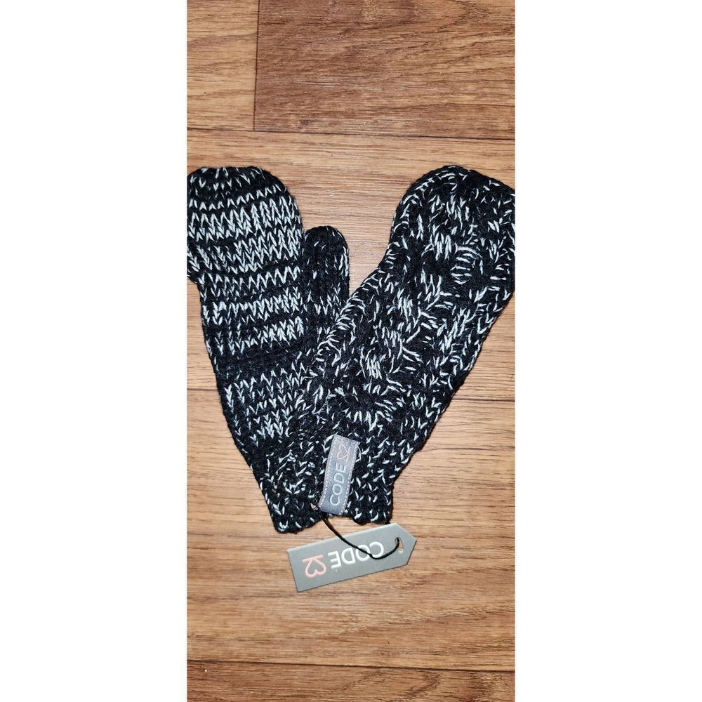 Code Love Mittens